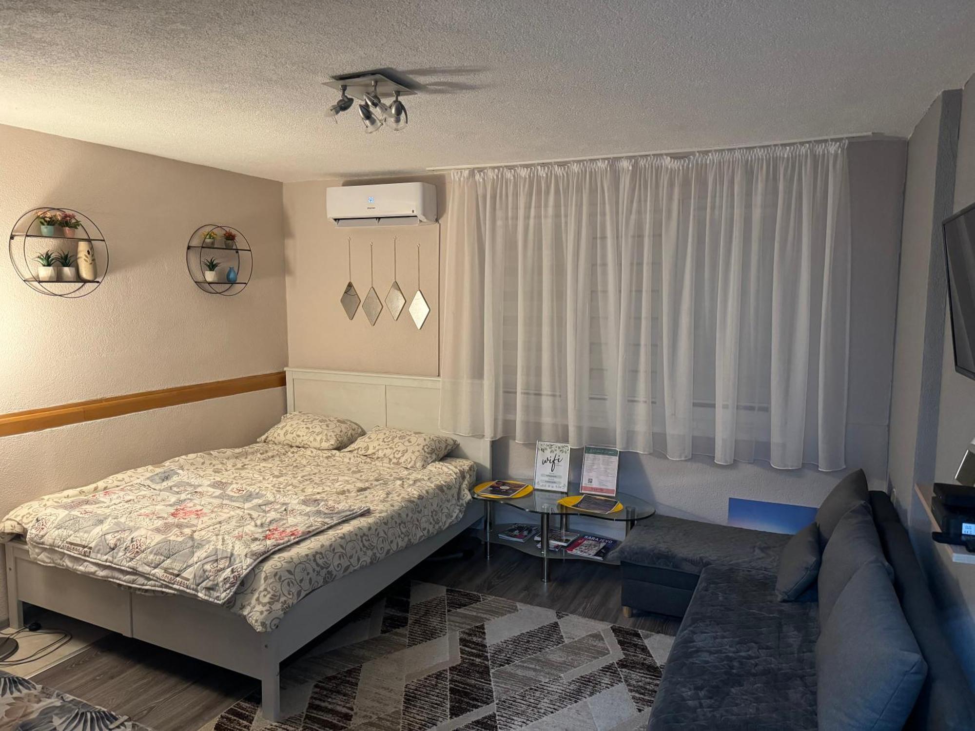 T&N Studio-Center-Free Parking,Ac,Train-Bus Station Sarajevo Ngoại thất bức ảnh