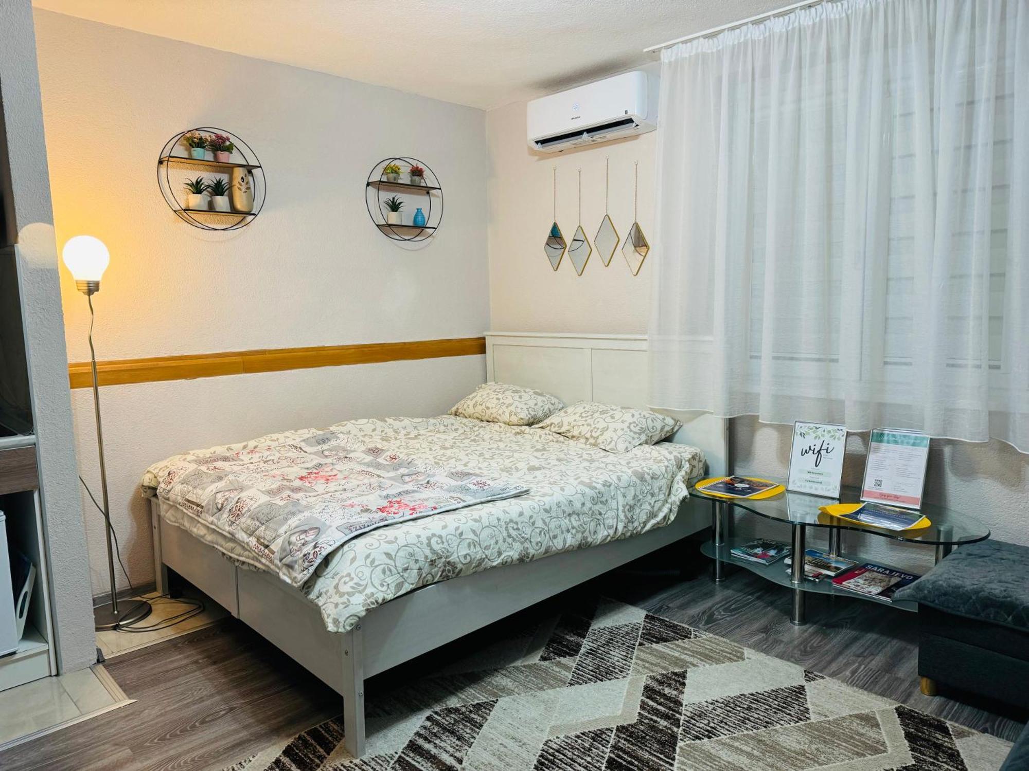 T&N Studio-Center-Free Parking,Ac,Train-Bus Station Sarajevo Ngoại thất bức ảnh